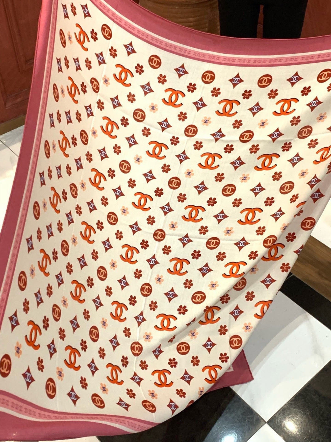 CHANEL 26S SCARF 140 IN CASHMERE AND SILK 306123