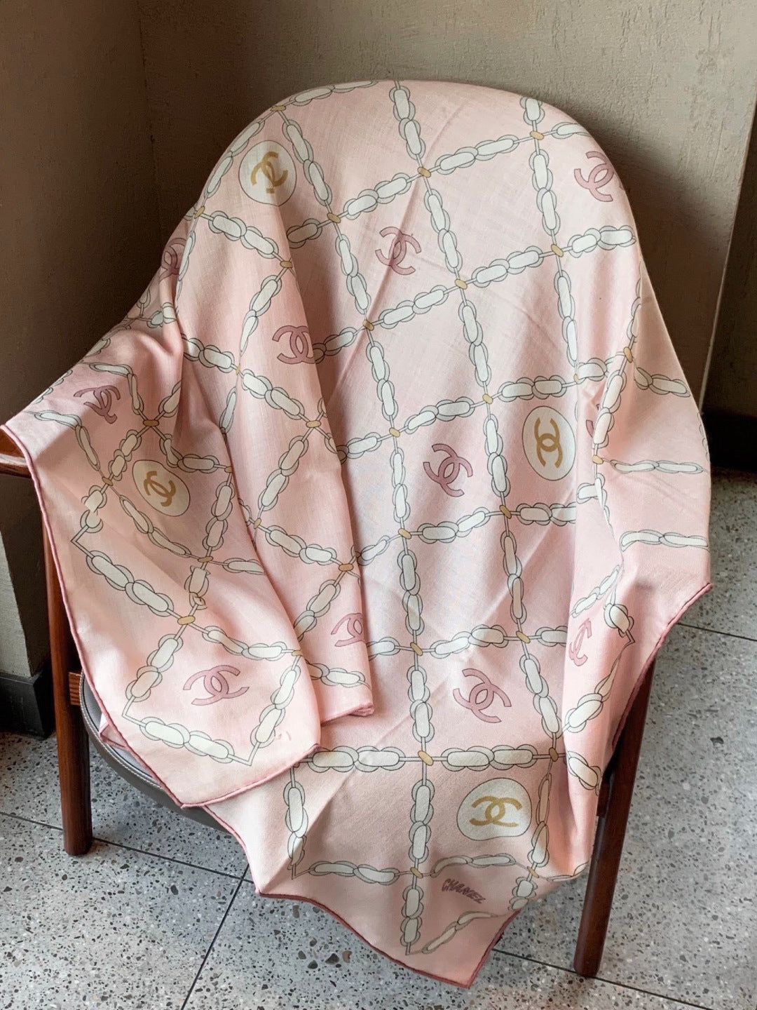 CHANEL 26S SCARF 135 IN CASHMERE AND SILK 306125