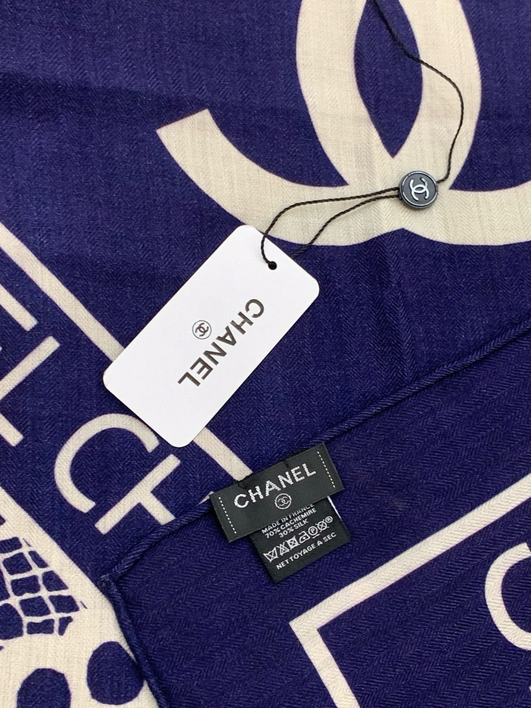 CHANEL 26S SCARF 135 IN CASHMERE AND SILK 306138