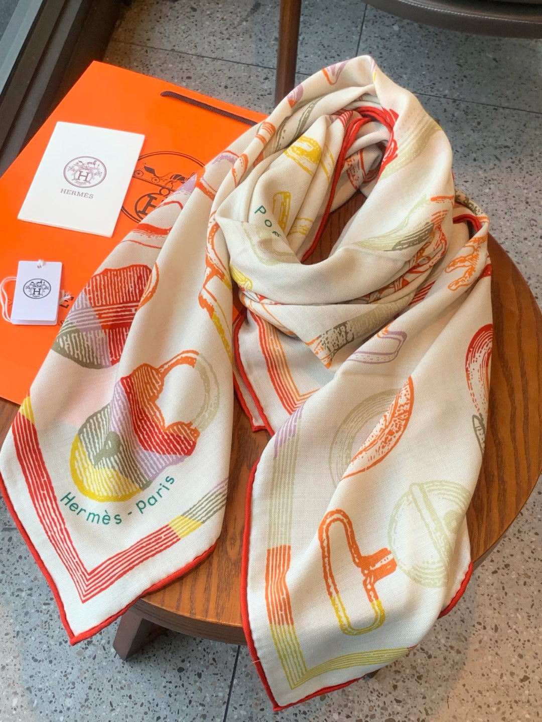 HERMES 26S PRINTED SQUARE SCARF 135 IN CASHMERE AND SILK 307236