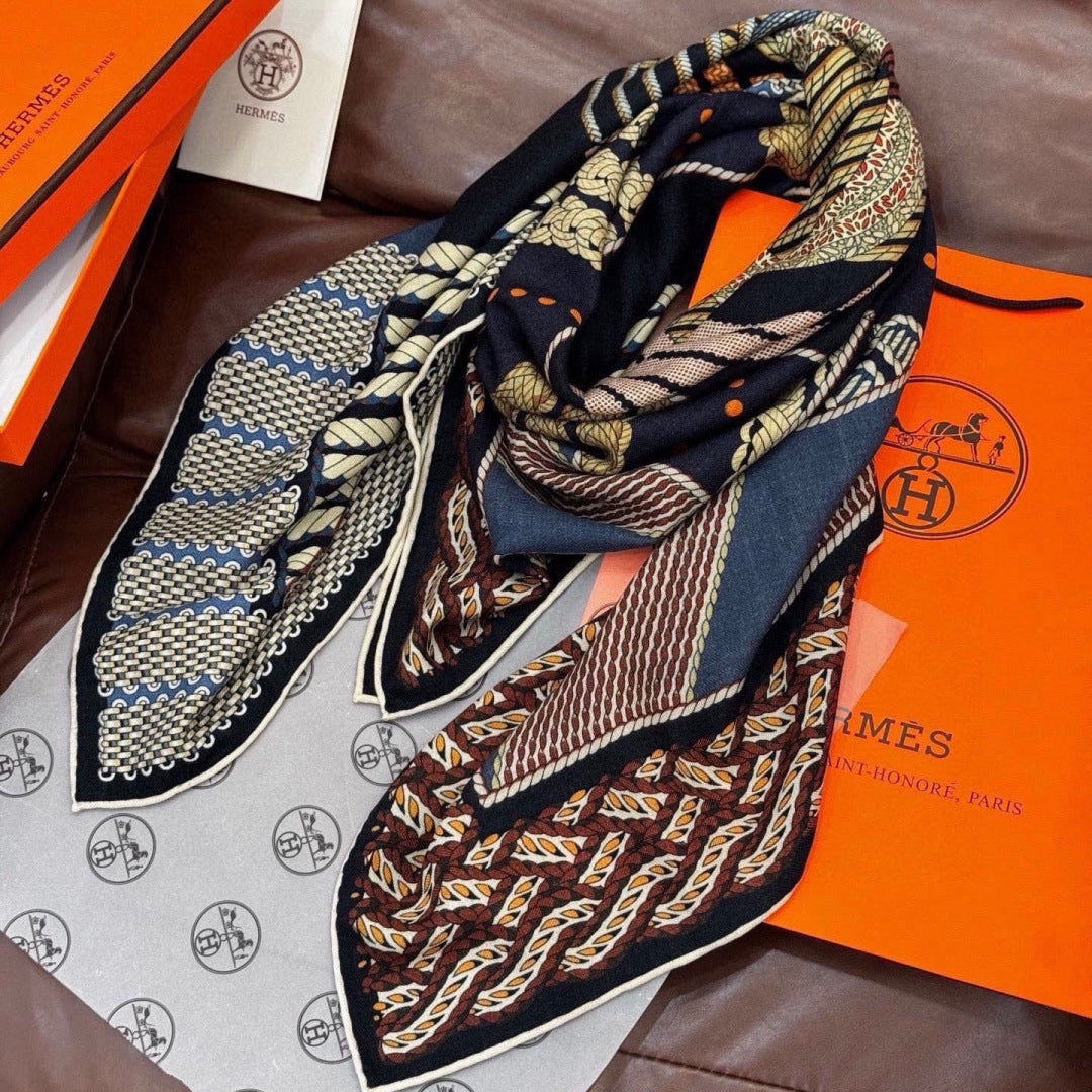 HERMES 26S PRINTED SQUARE SCARF 140 IN CASHMERE AND SILK 309320