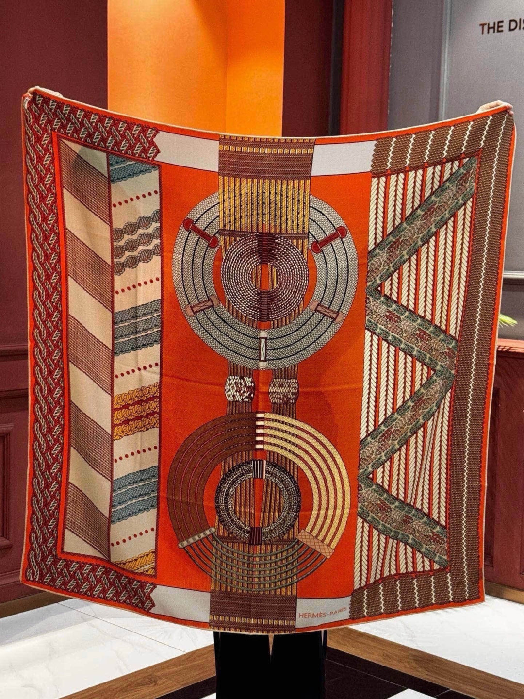 HERMES 26S PRINTED SQUARE SCARF 140 IN CASHMERE AND SILK 309321