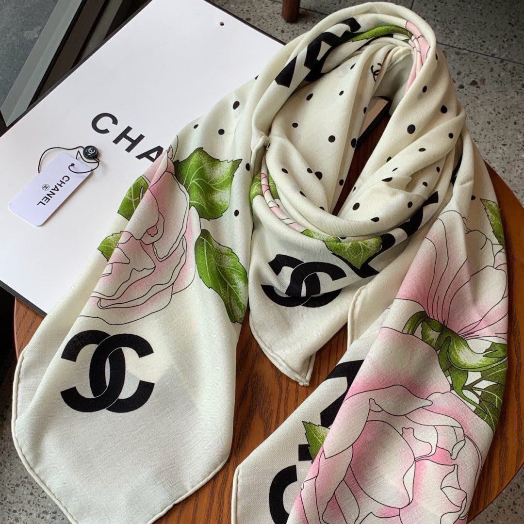 CHANEL 26S SCARF 140 IN CASHMERE AND SILK 309337