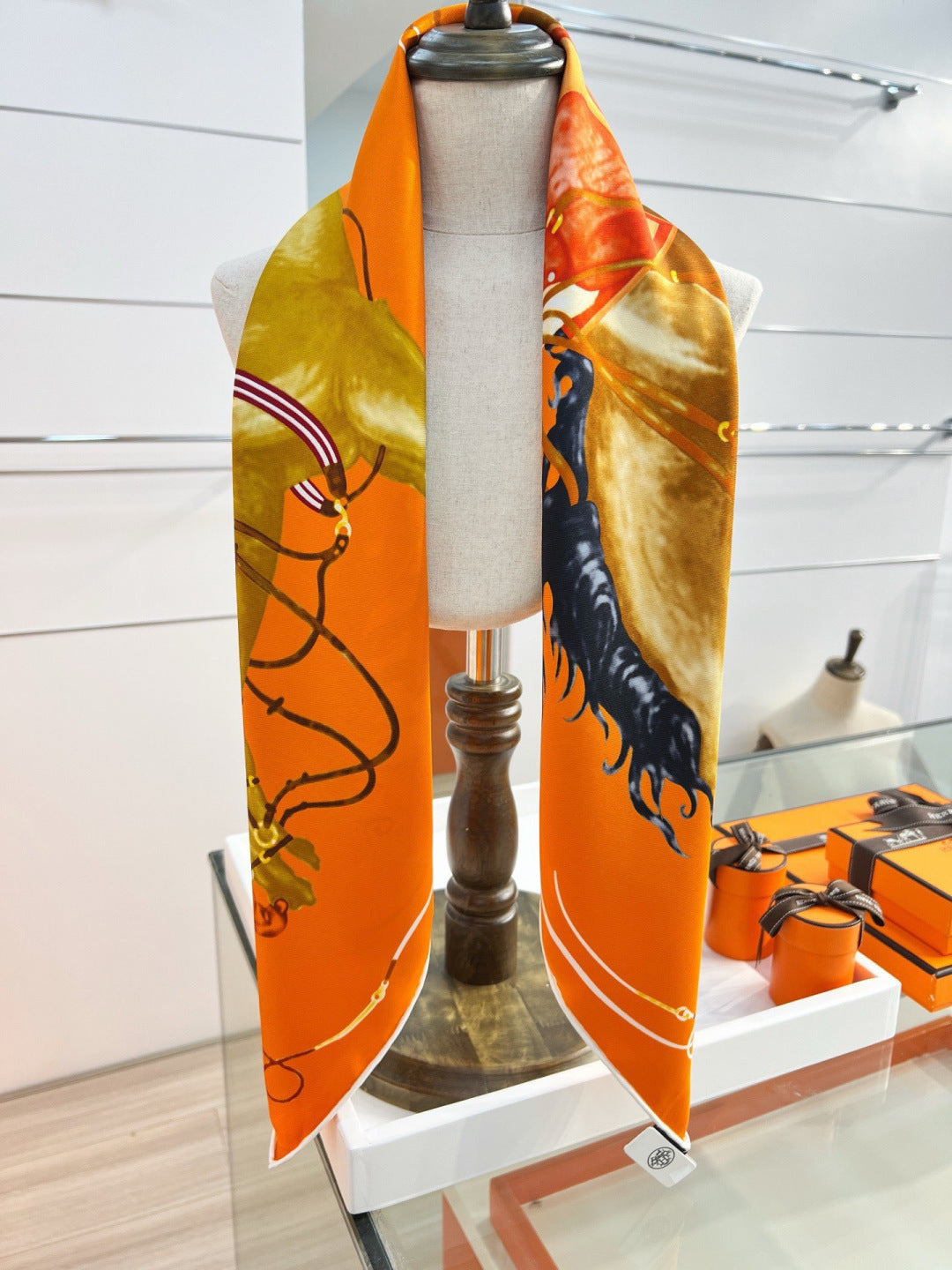 HERMES 26S PRINTED SQUARE SCARF 88 IN SILK 309923