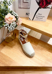 WHITE LEATHER ROCKSTUD ESPADRILLES ANKLE STRAP FLATS