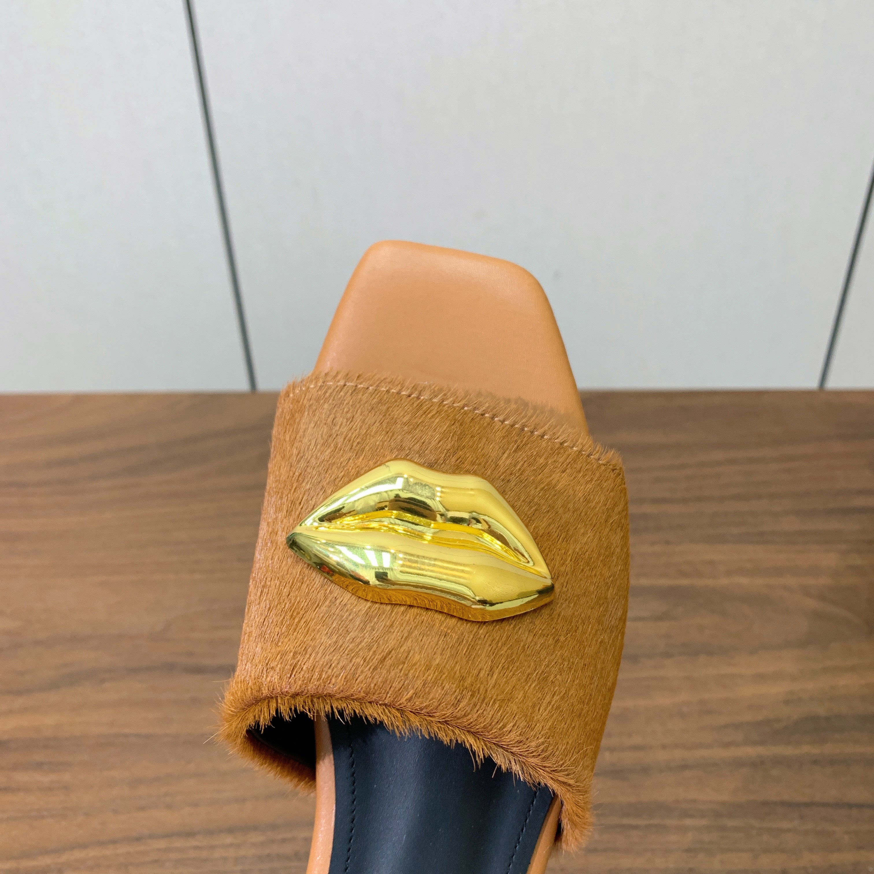 BALMAIN 26S LIP-EMBELLISHED SLIDES IN LIGHT BROWN PONY HAIR WITH GOLD HARDWARE