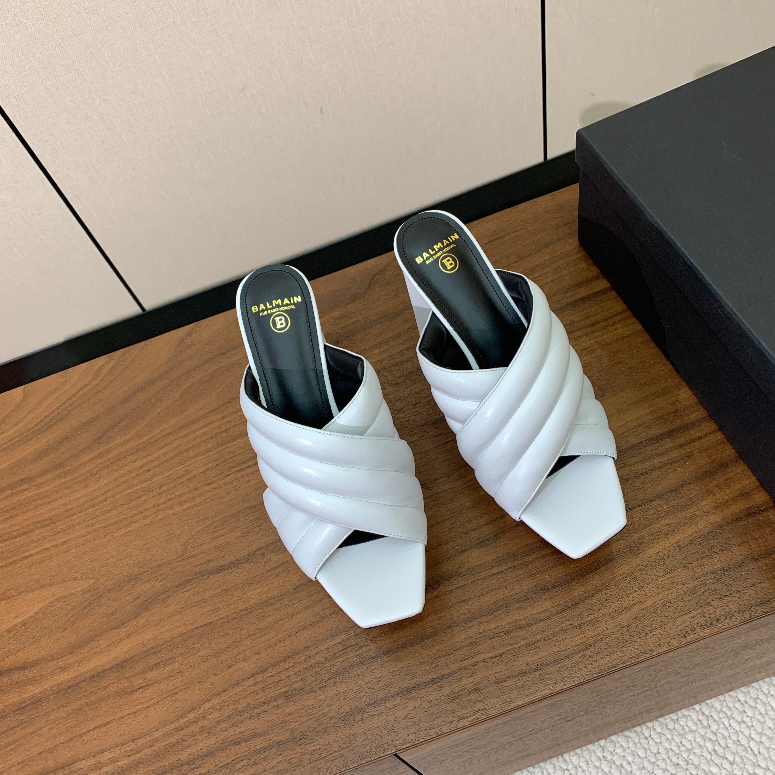 BALMAIN 26S QUILTED PLATFORM MULES 105 MM IN WHITE CALFSKIN