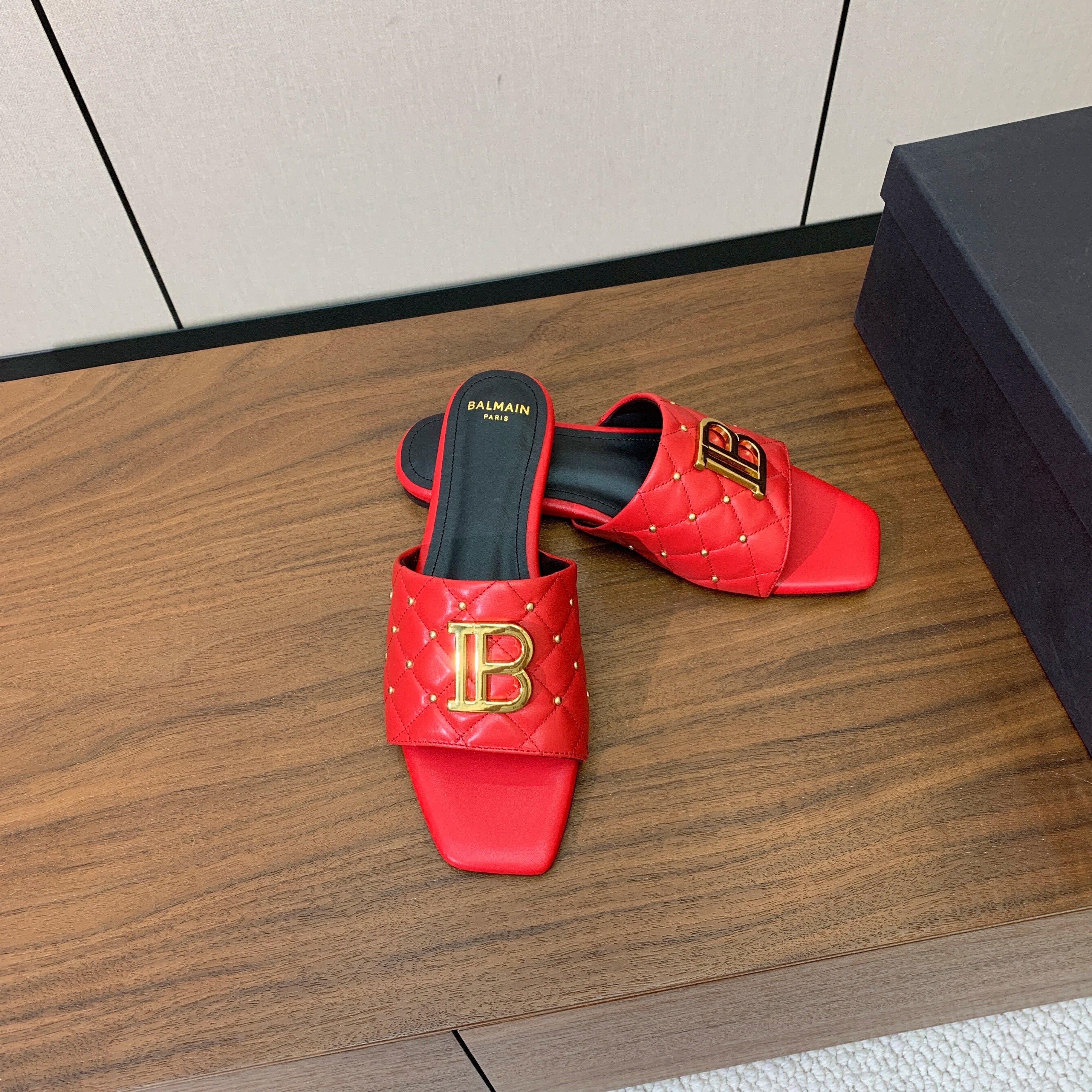 BALMAIN 26S QUILTED MULES IN RED CALFSKIN