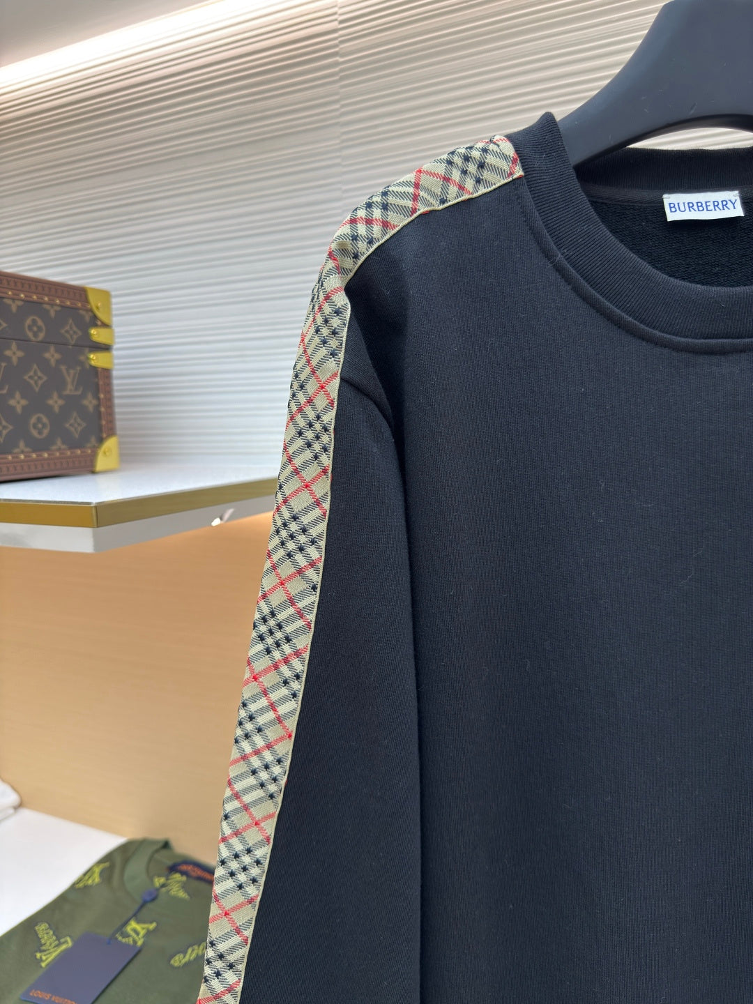 BURBERRY 26S SWEATSHIRT 437