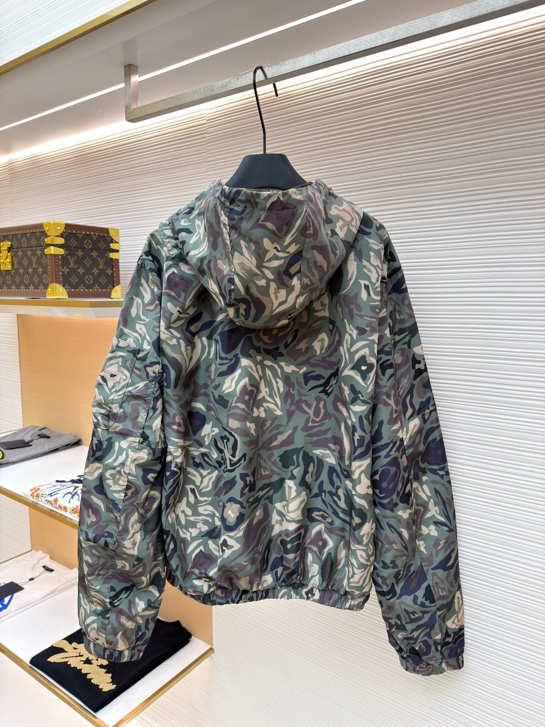 LV 25S HOODED JACKET 0159