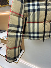 BURBERRY 25S DOWN JACKET 568517