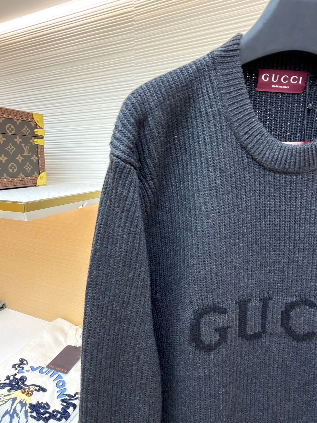 GUCCI 26S SWEATER 218