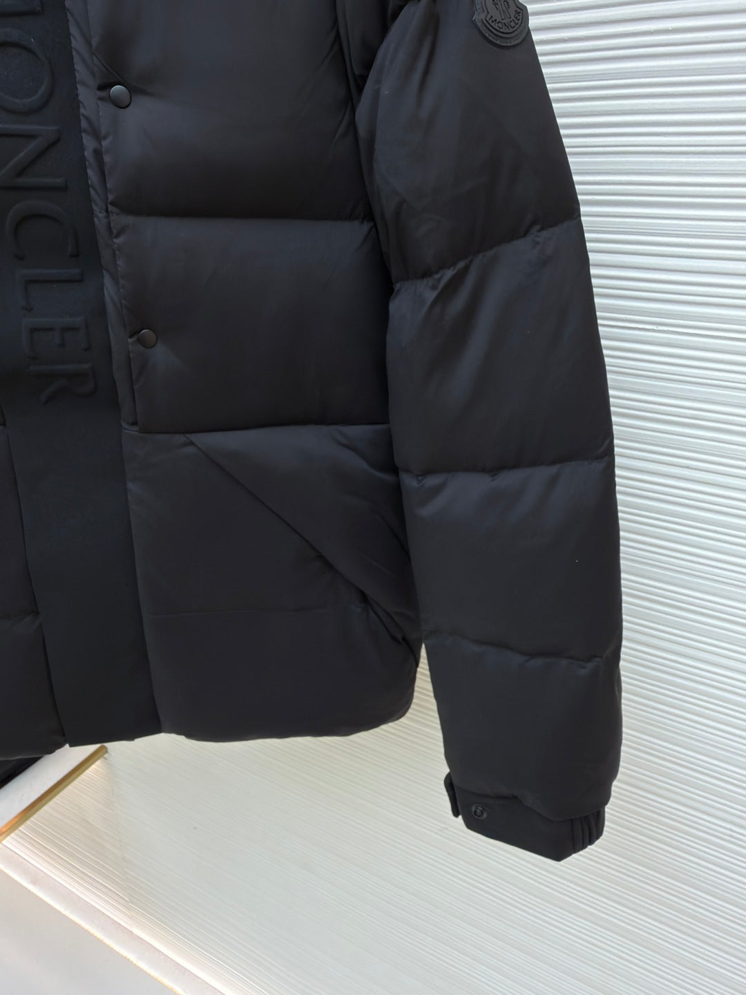 MONCLER 25S DOWN JACKET 217