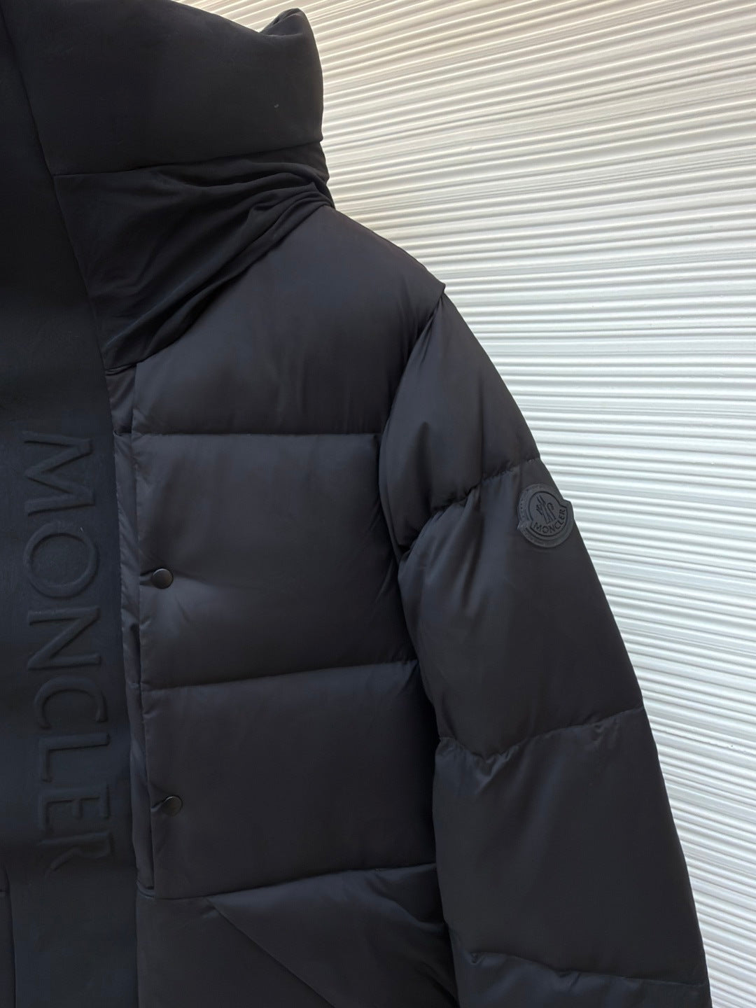 MONCLER 25S DOWN JACKET 217