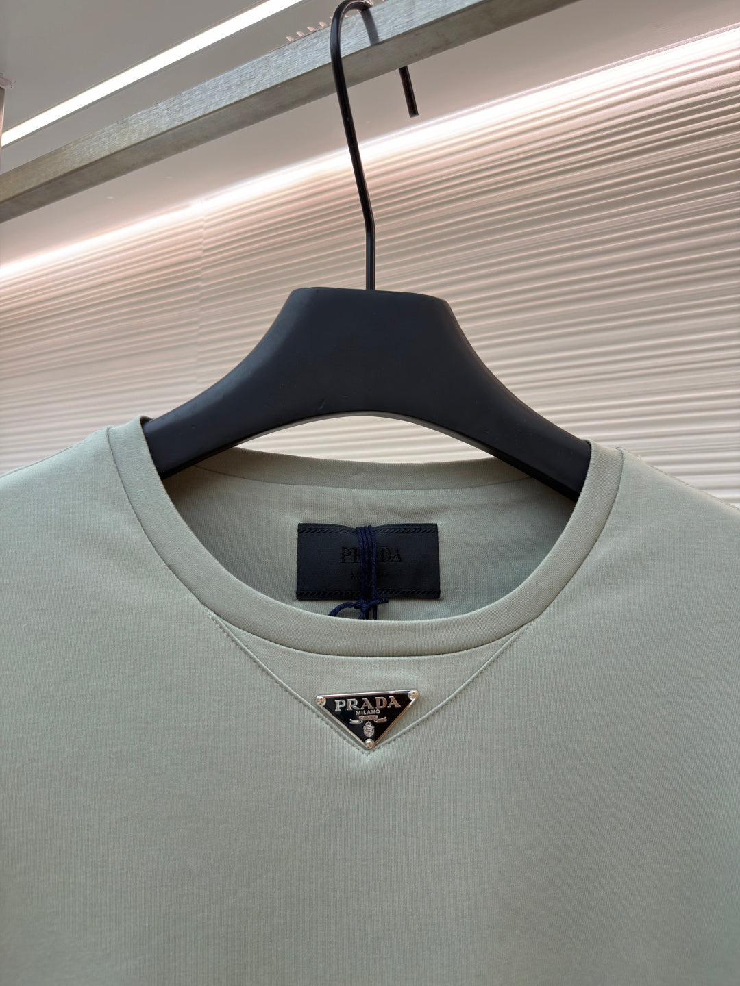 PRADA 26S T-SHIRT STYLE 877
