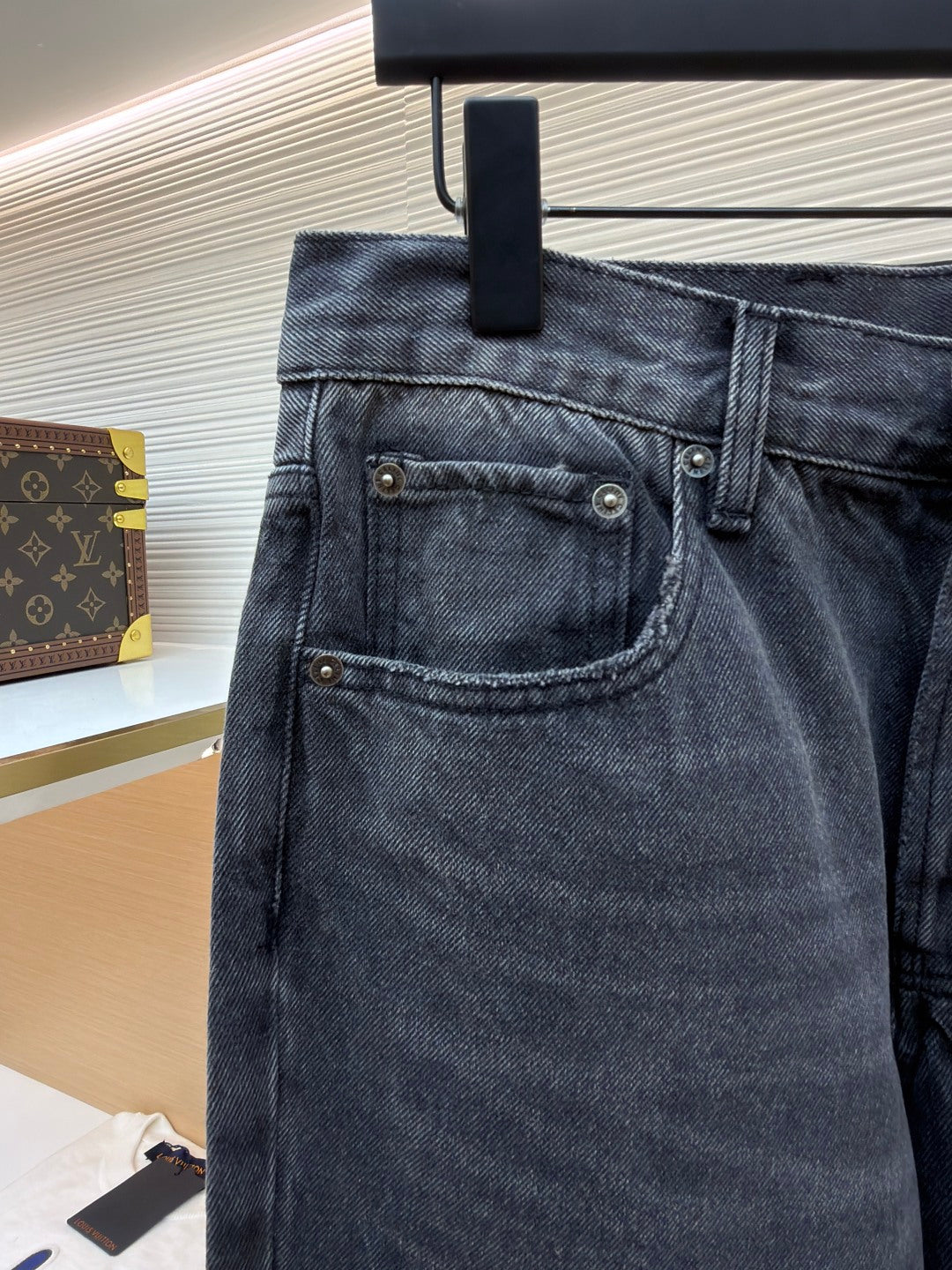 CELINE 26S STRAIGHT-LEG JEANS 747
