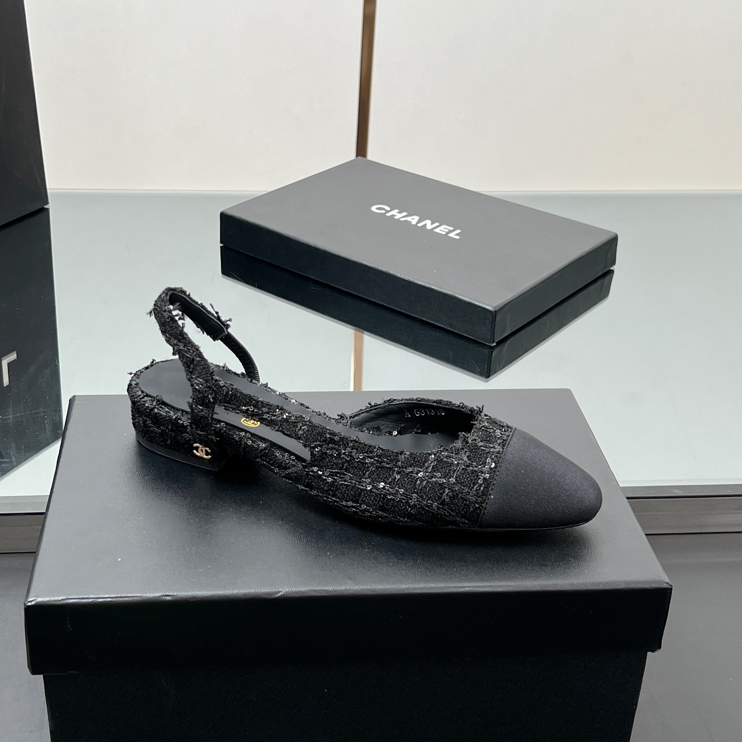 CC SLINGBACK 25S IN BLACK FABRIC AND TWEED SEQUINED