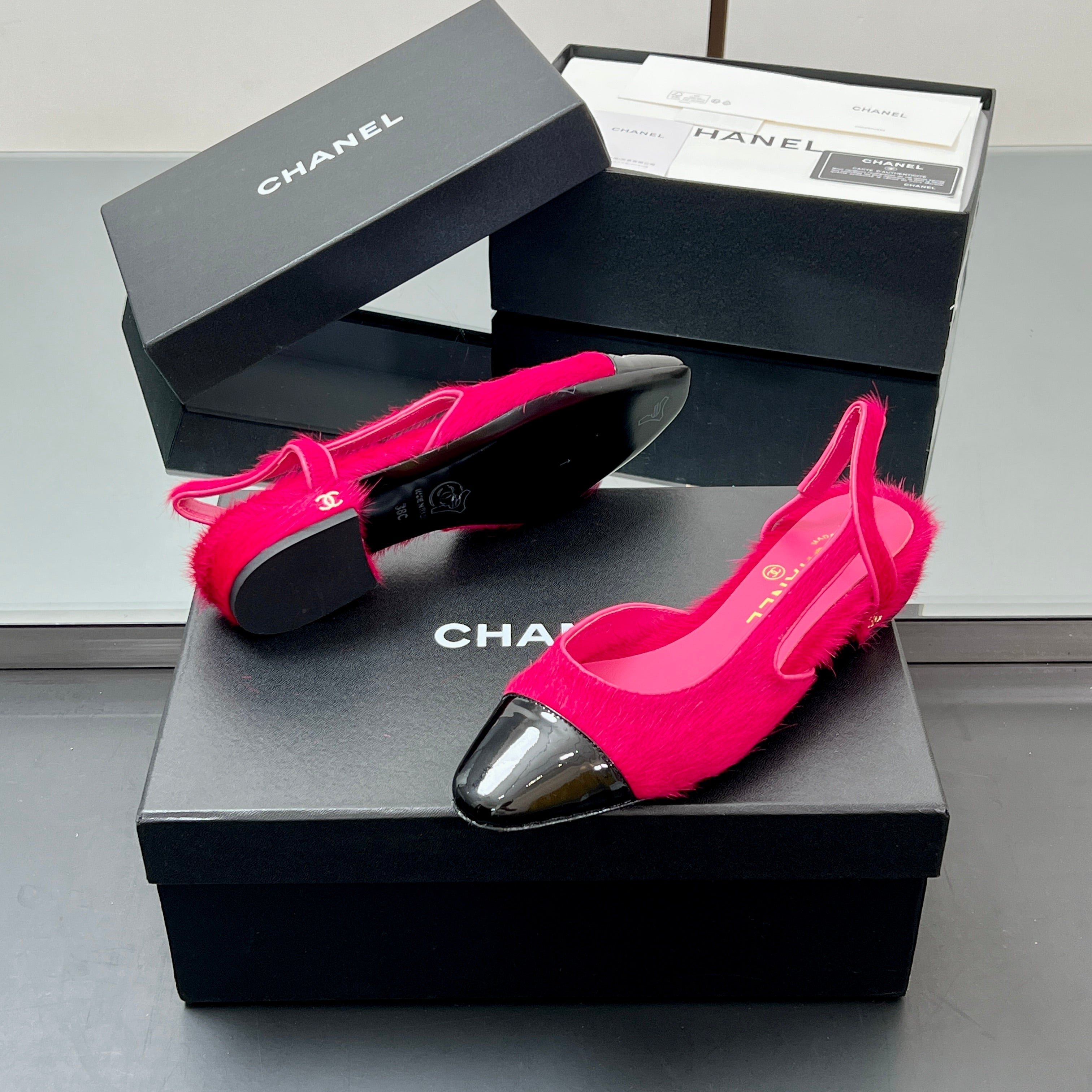 CC PONY HAIR SLINGBACK 25S IN PINK MIX BLACK GLOSSY LEATHER