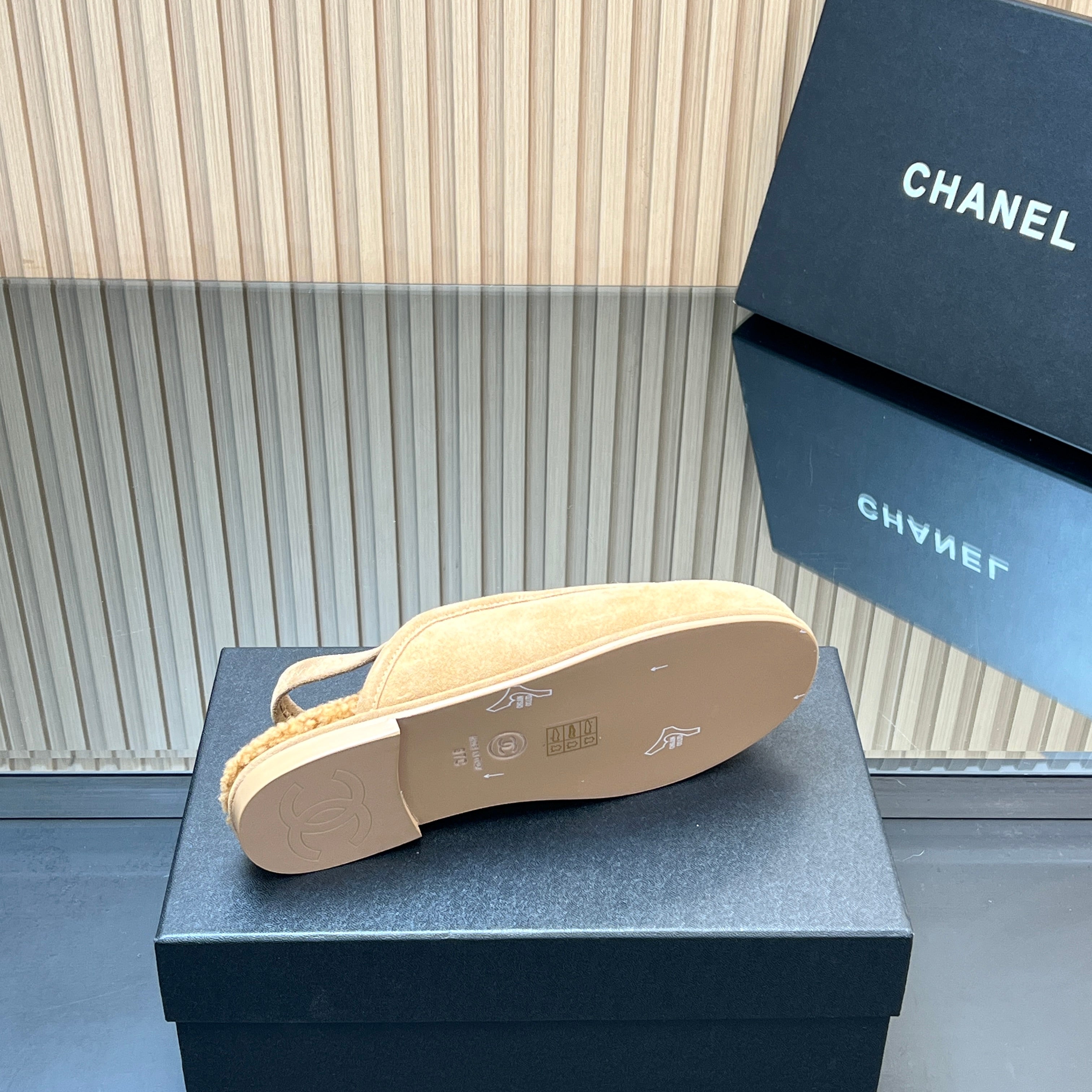 CHANEL 25S BACK STRAP MULE 15MM IN LIGHT BROWN SUEDE AND WOOL SILVER HARDWARE