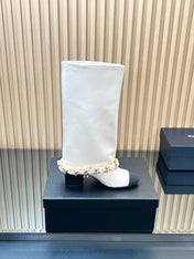 CHANEL 25S HIGH BOOTS 65MM IN WHITE CALFSKIN GOLD HARDWARE