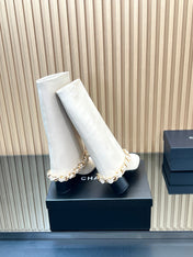 CHANEL 25S HIGH BOOTS 65MM IN WHITE CALFSKIN GOLD HARDWARE