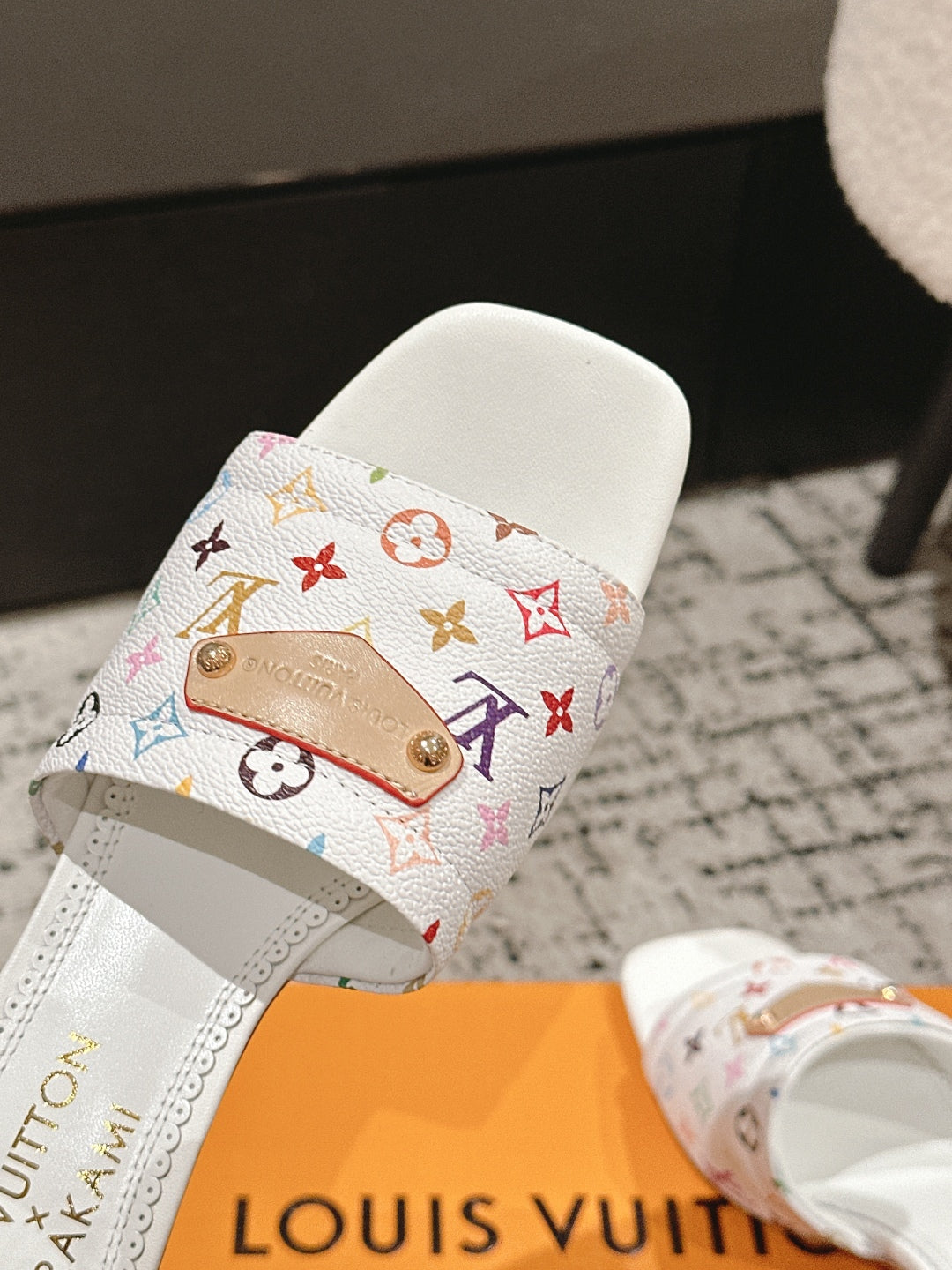 LV CHERRY HIGH HEELS 25S 55 MM IN WHITE CALFSKIN STYLE 13