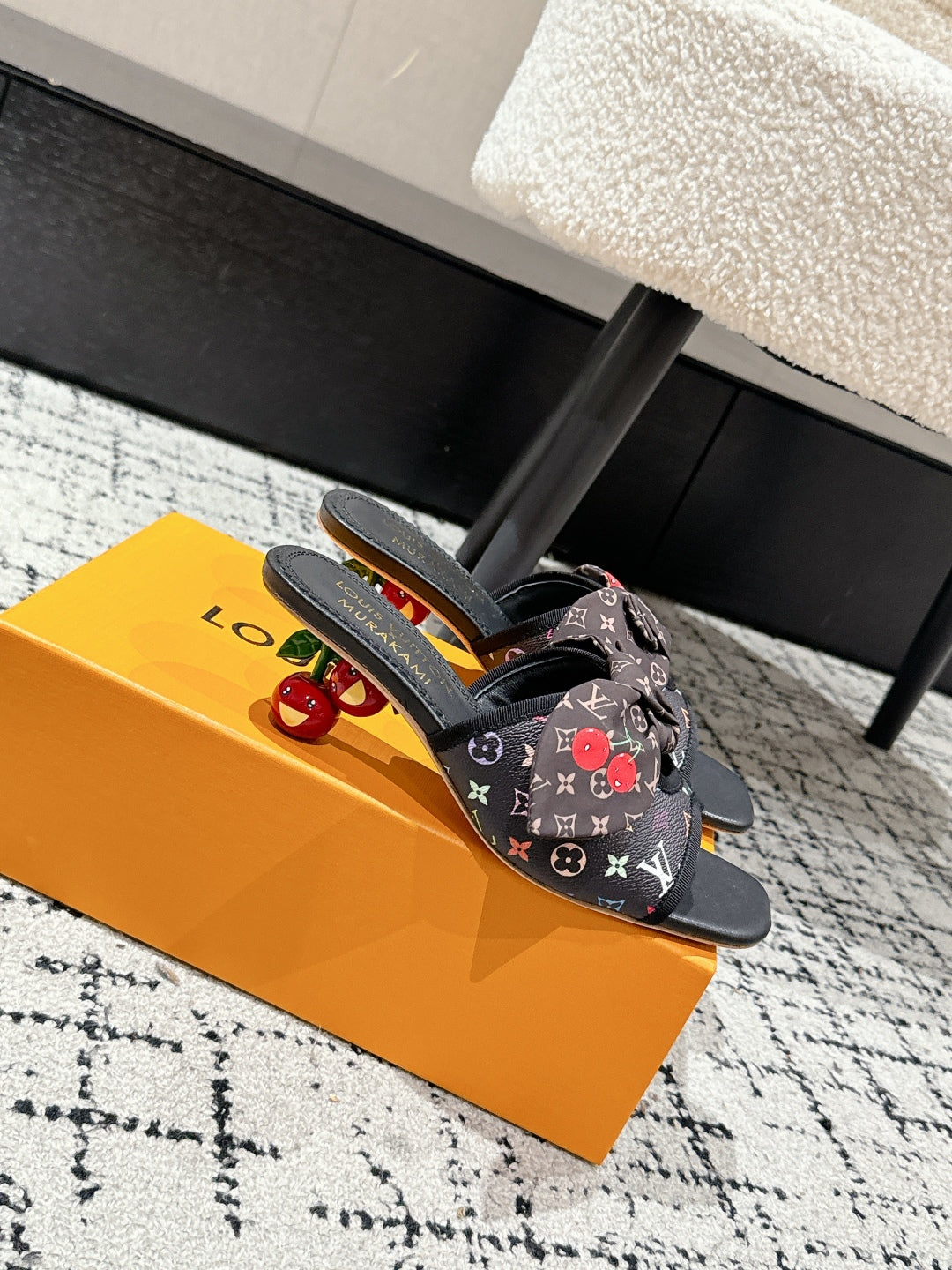 LV CHERRY HIGH HEELS 25S IN BLACK CALFSKIN WITH BOW STYLE 12