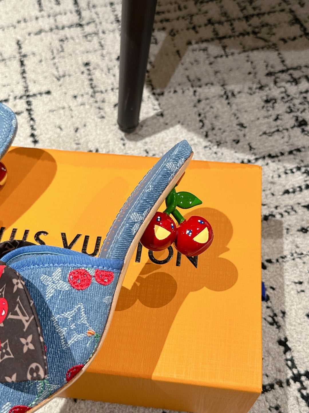 LV CHERRY HIGH HEELS 25S IN BLUE DENIM WITH BOW STYLE 3