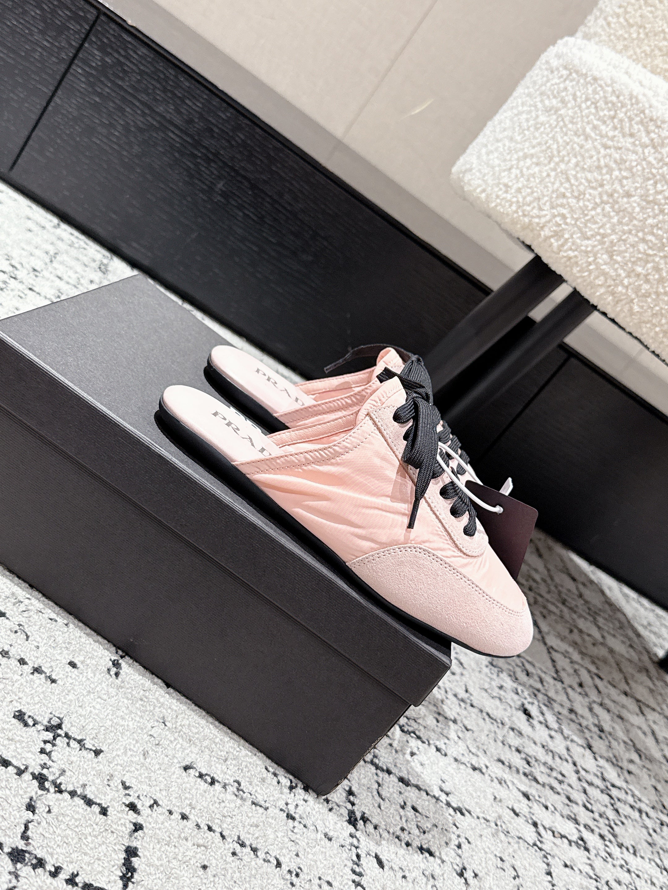 PRADA 25S DEXUN MULE IN LIGHT PINK SUEDE LEATHER