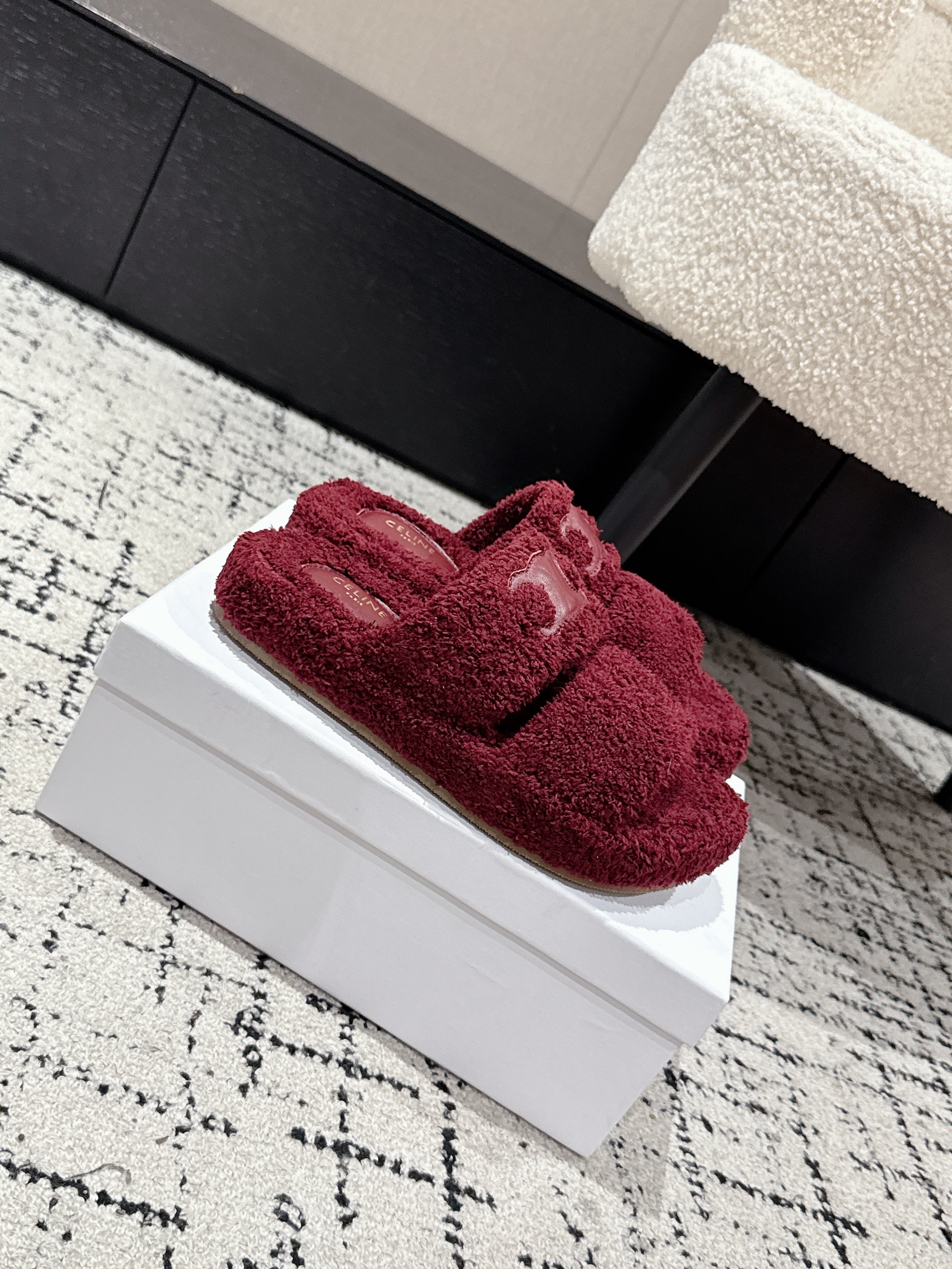 CELINE 25S SLIDES TRIOMPHE IN WINE RED SPONGE FABRIC
