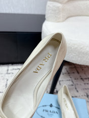 PRADA 26S SQUARE-TOE HIGH HEELS 35MM IN CREAM WHITE PATENT CALFSKIN WITH LOGO
