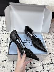 PRADA 26S POINTED-TOE HIGH HEELS 55MM IN BLACK CALFSKIN WITH BOW