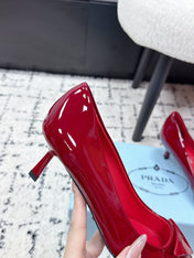 PRADA 26S POINTED-TOE HIGH HEELS 60MM IN DARK RED PATENT CALFSKIN WITH LOGO