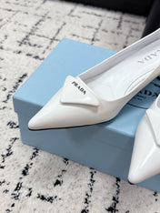 PRADA 26S POINTED-TOE HIGH HEELS 60MM IN WHITE PATENT CALFSKIN WITH LOGO