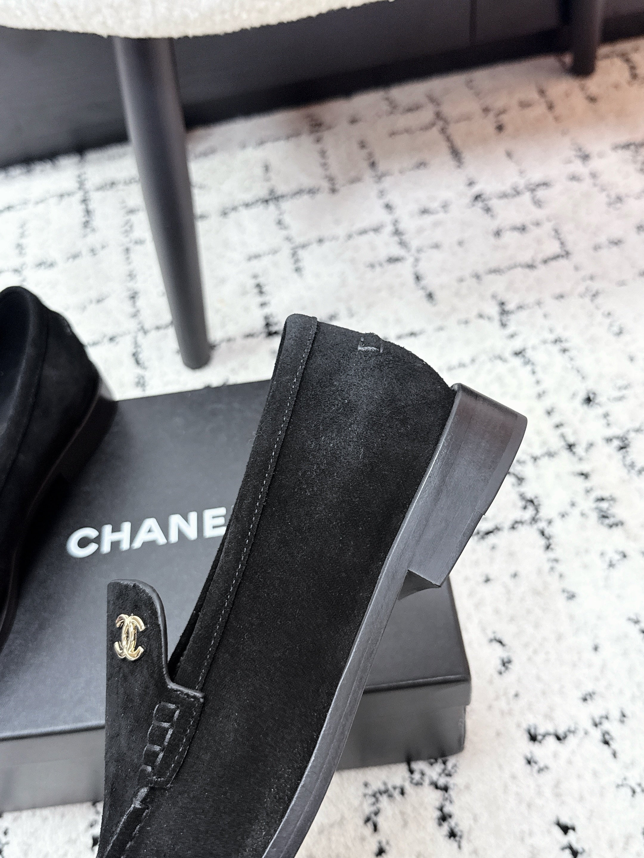 CHANEL 26S LOAFERS IN BLACK SUEDE WITH CC LOGO