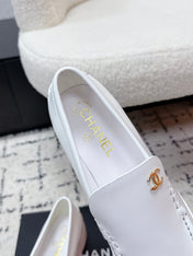 CHANEL 26S LOAFERS IN WHITE SMOOTH CALFSKIN WITH CC LOGO