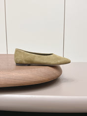 THE ROW 26S BALLET FLATS IN OLIVE BROWN SUEDE