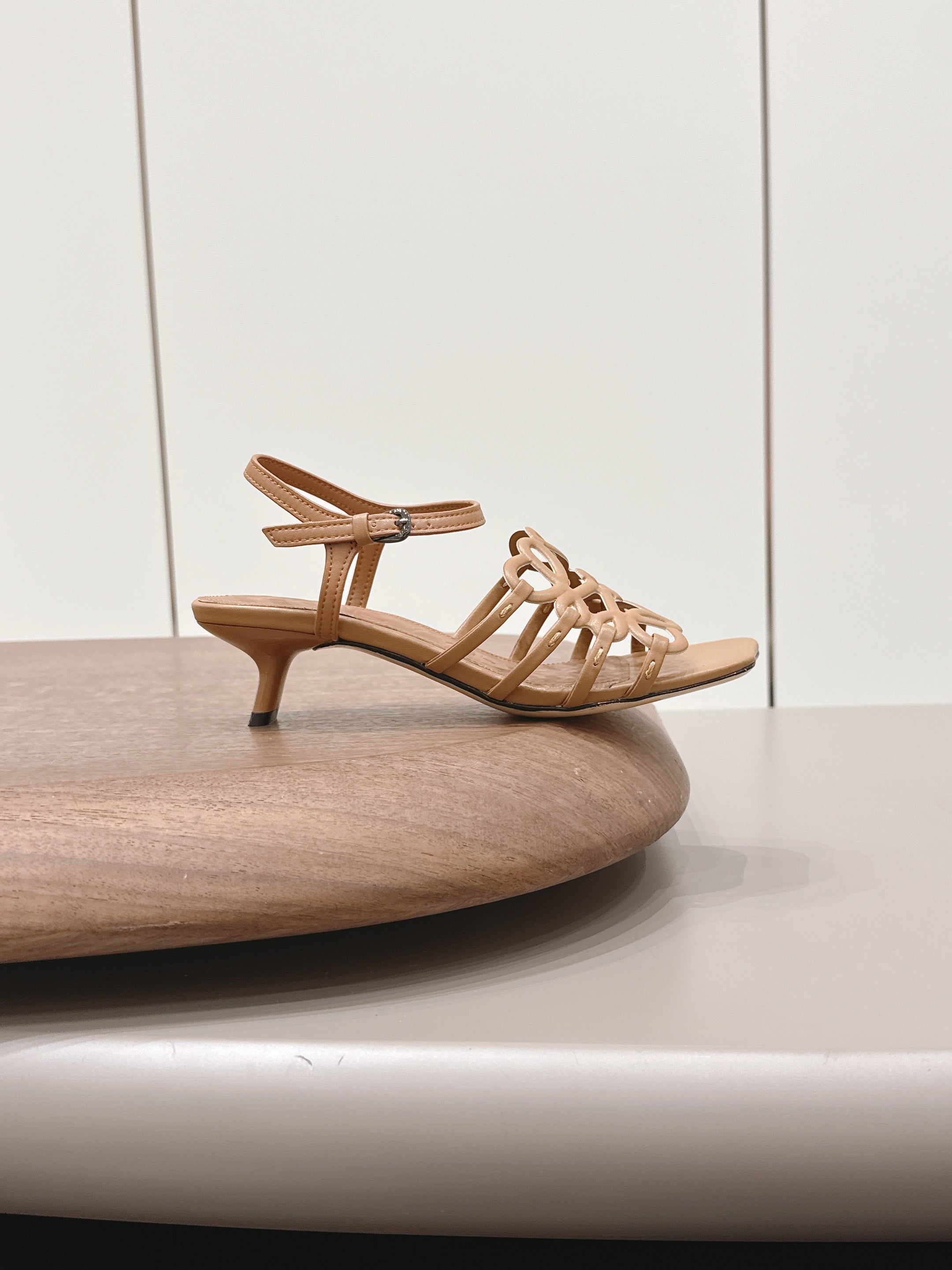 LOEWE 26S SQUARE TOE HEEL SANDALS 50MM IN LIGHT BROWN CALFSKIN LOGO