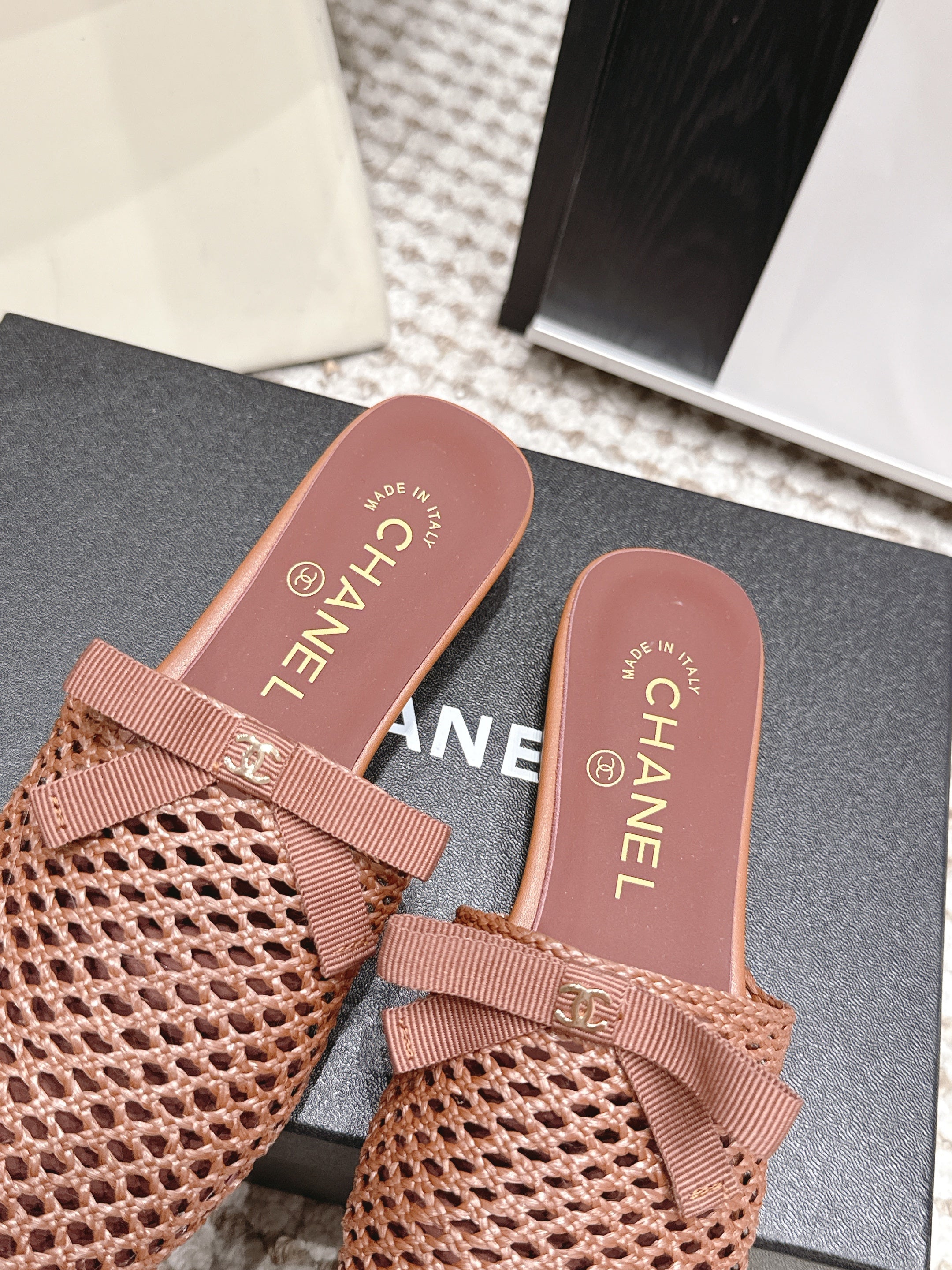 CHANEL 26S POINTED-TOE MULES IN DUSTY PINK MESH