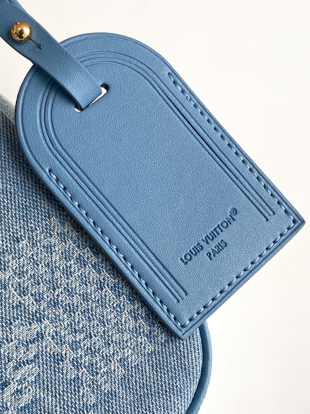 LV 25S POCHETTE ACCESSORIES XL 28 IN BLUE CANVAS DAMIER DENIM