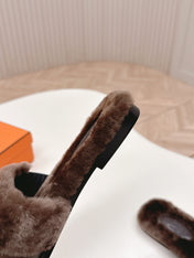 HM 25S ORAN SANDAL IN DARK BROWN SHEARLING WITH SILVER HARDWARE