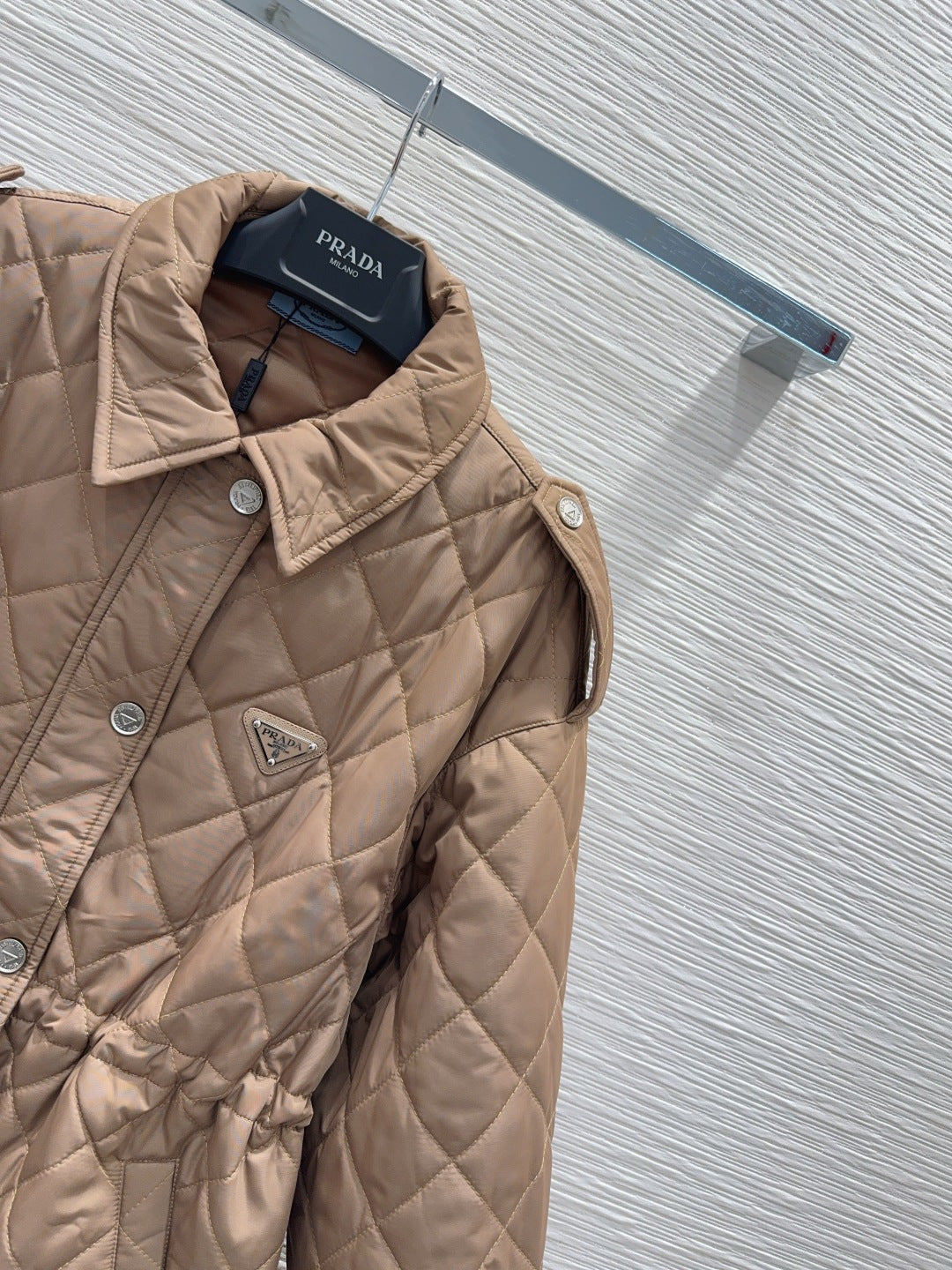 PRADA 26S JACKET 683