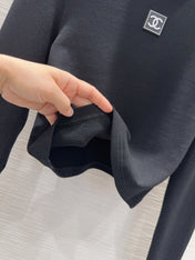 CHANEL 25S LONG-SLEEVE TURTLENECK T-SHIRT 413