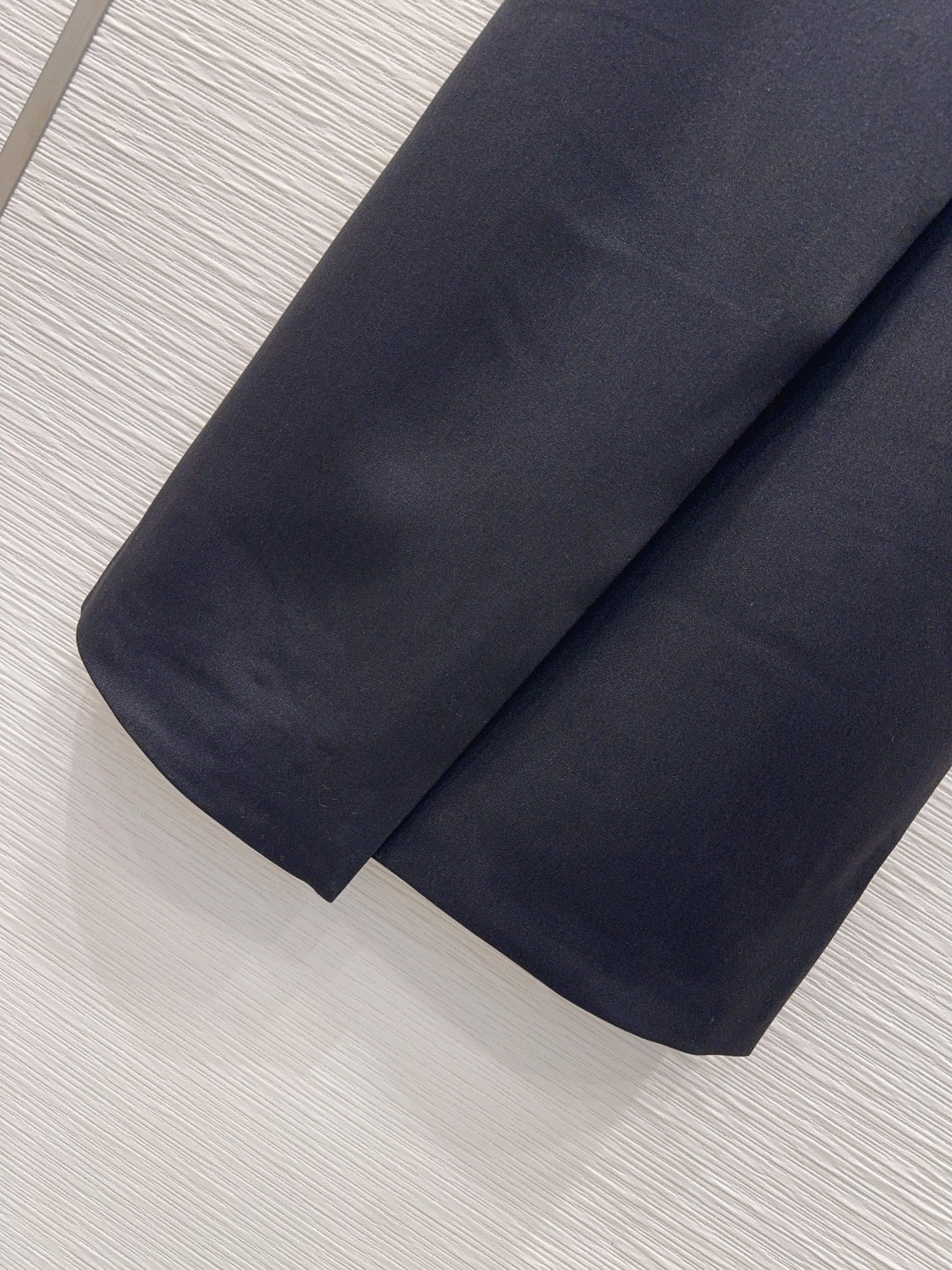 PRADA 26S MIDI SKIRT 635