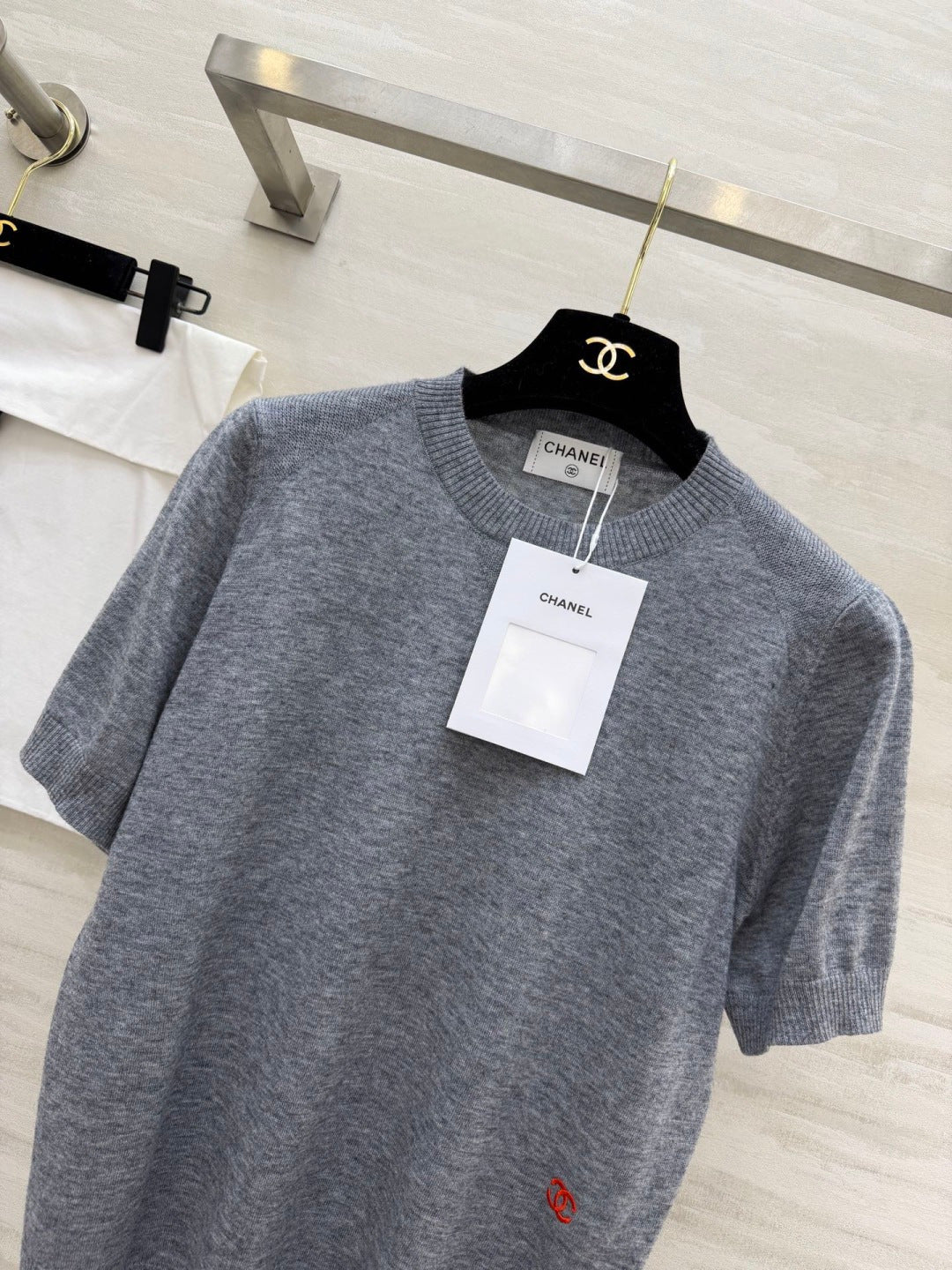 CHANEL 26S SHORT-SLEEVE SWEATER STYLE 1028