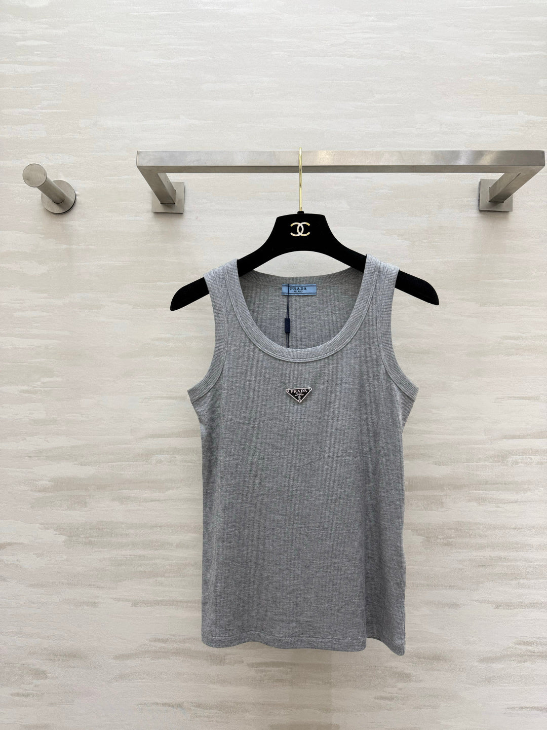PRADA 26S SLEEVELESS TOP STYLE 919