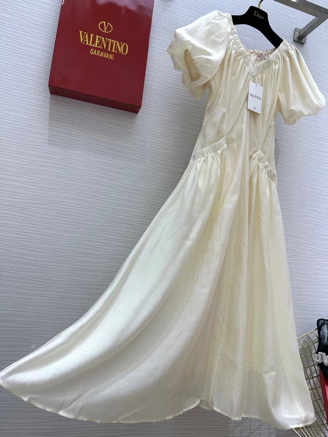 VALENTINO 26S SHORT-SLEEVE V-NECK MAXI DRESS 421