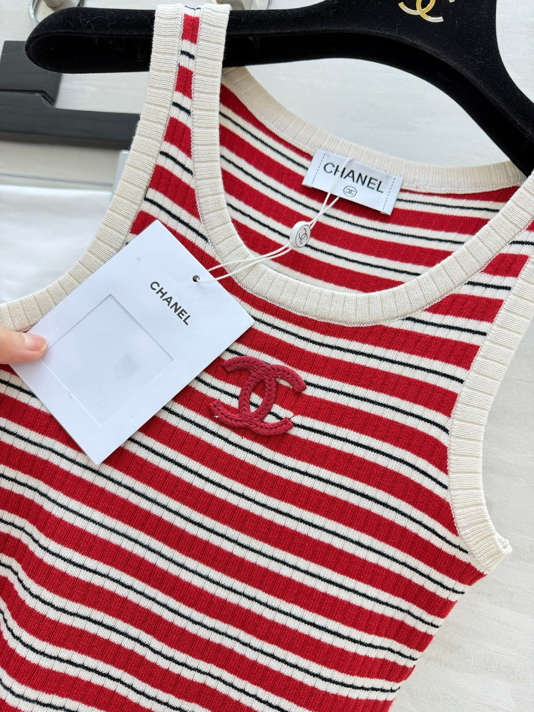CHANEL 26S STRIPED SLEEVELESS KNIT TOP 1439