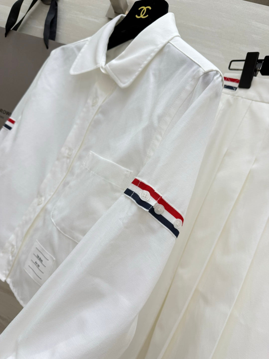 THOM 26S CROPPED SHIRT & PLEATED SKIRT SET 311