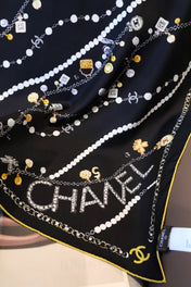 CHANEL 26S SCARF 90 IN SILK 311797
